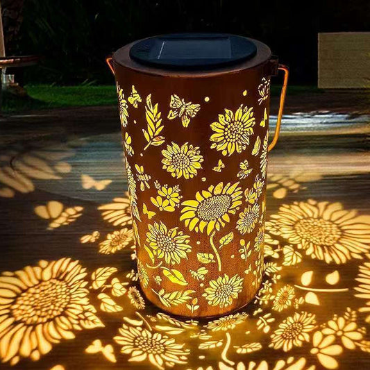 Hängande solcellslykta med ihålig design